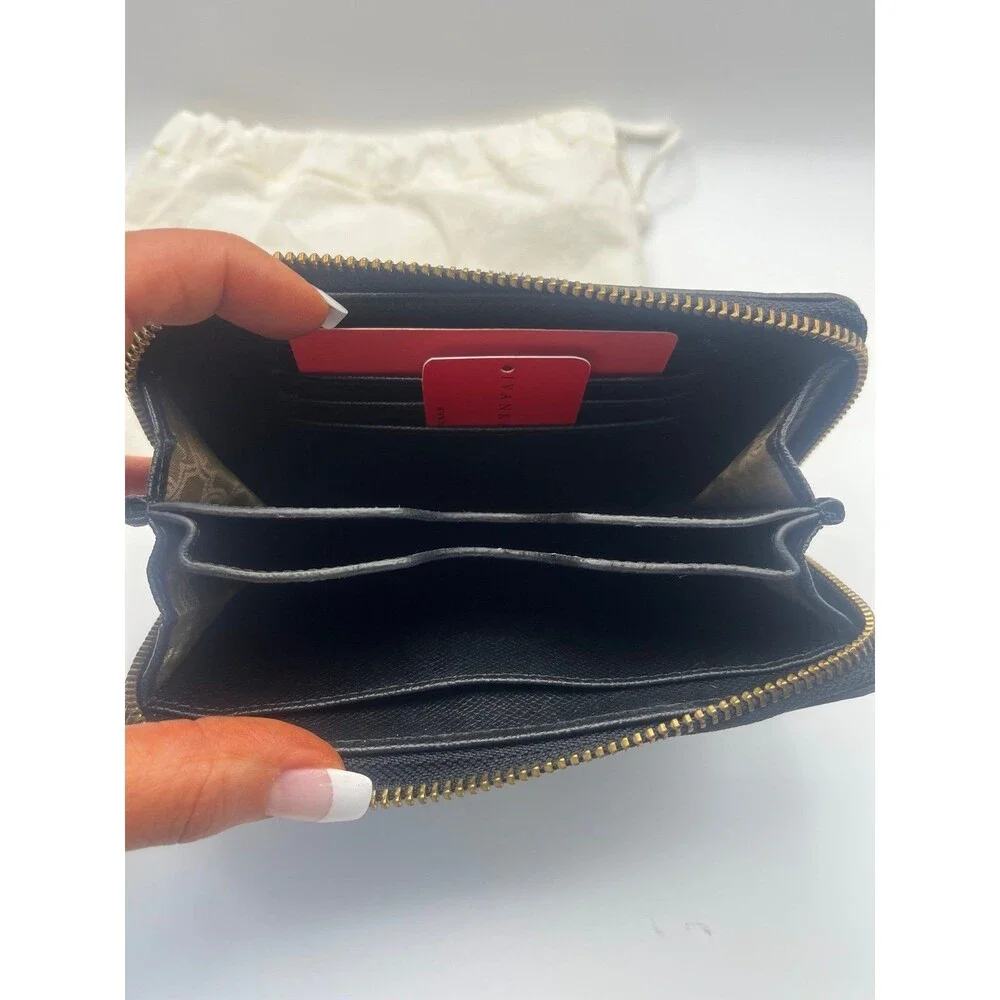 Ivanka Trump Blair Bow Wallet - Picture 5 of 10